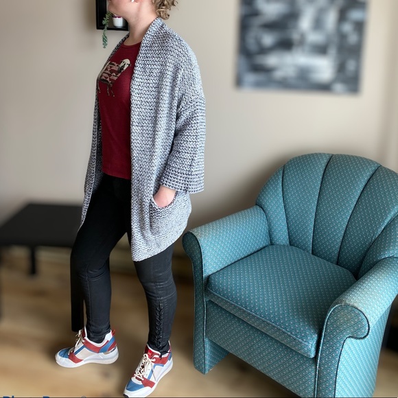 Zara 3/4 Sleeve Slouchy Knit Cardigan. Like New! - Picture 7 of 12
